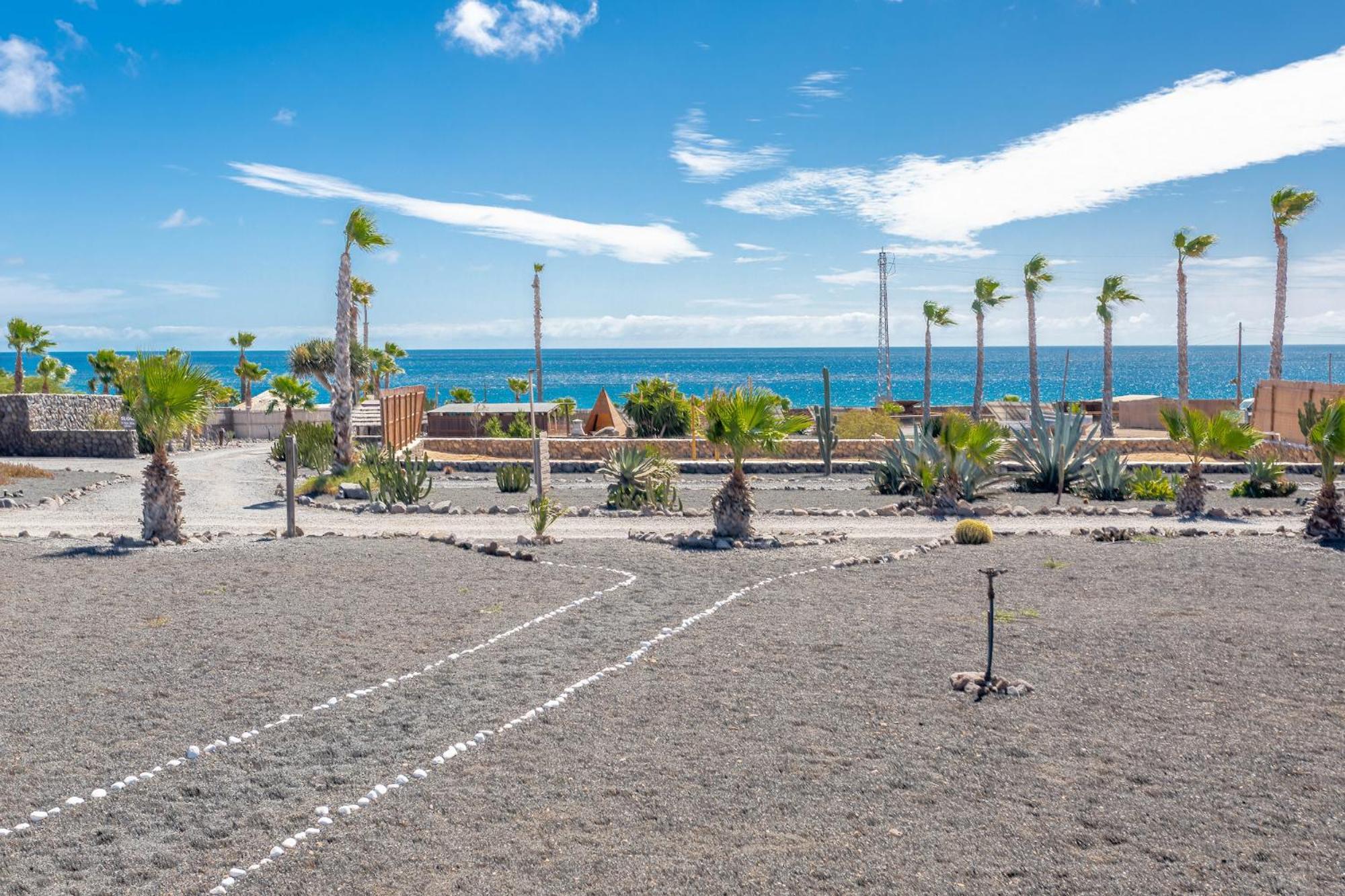 Finca De Arrieta Village - Yurts And Stone Cottages - Shared Pool - Walking Distance To Arrieta Beach - Eco Friendly Tabayesco Bagian luar foto