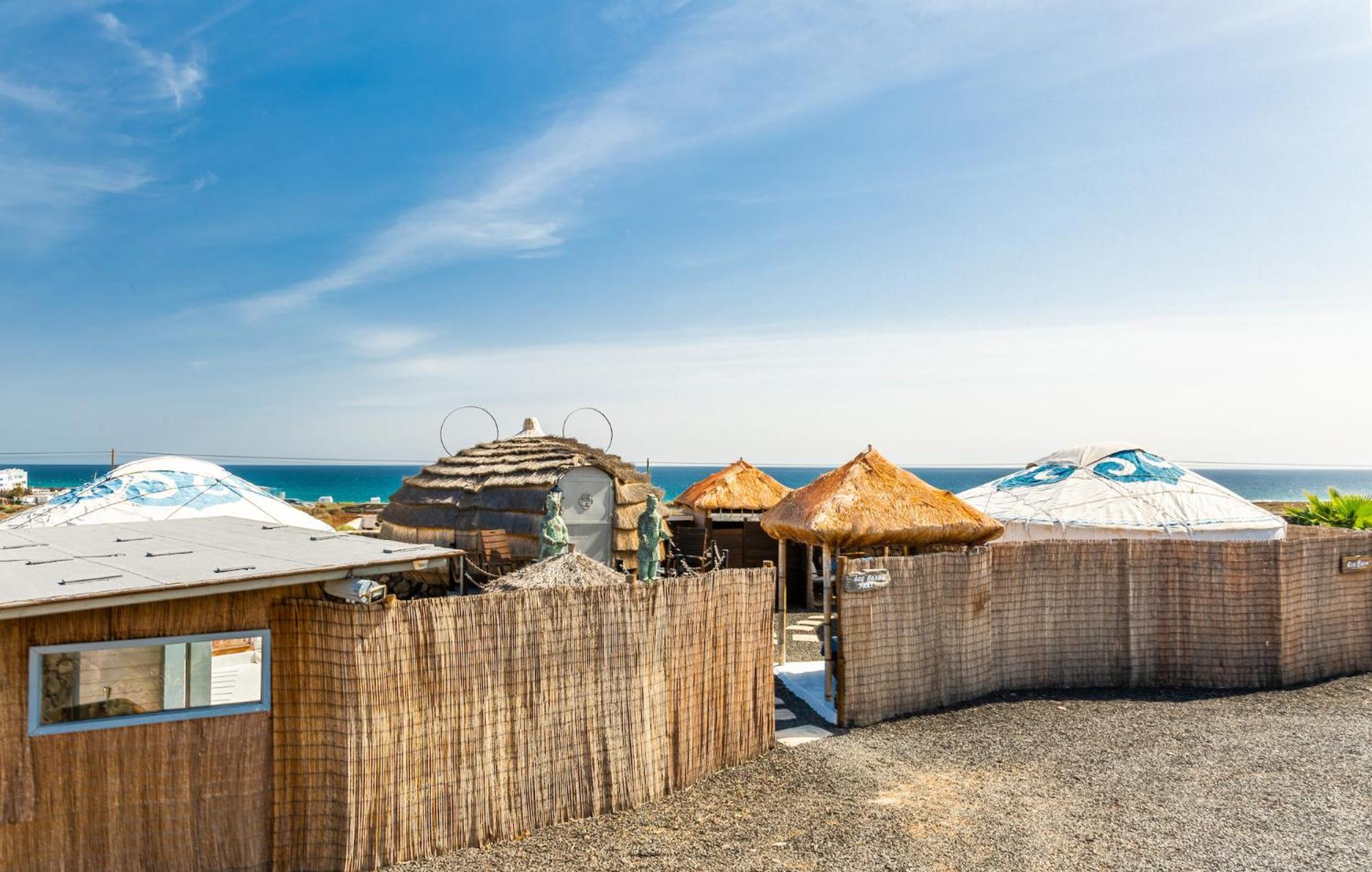 Finca De Arrieta Village - Yurts And Stone Cottages - Shared Pool - Walking Distance To Arrieta Beach - Eco Friendly Tabayesco Bagian luar foto