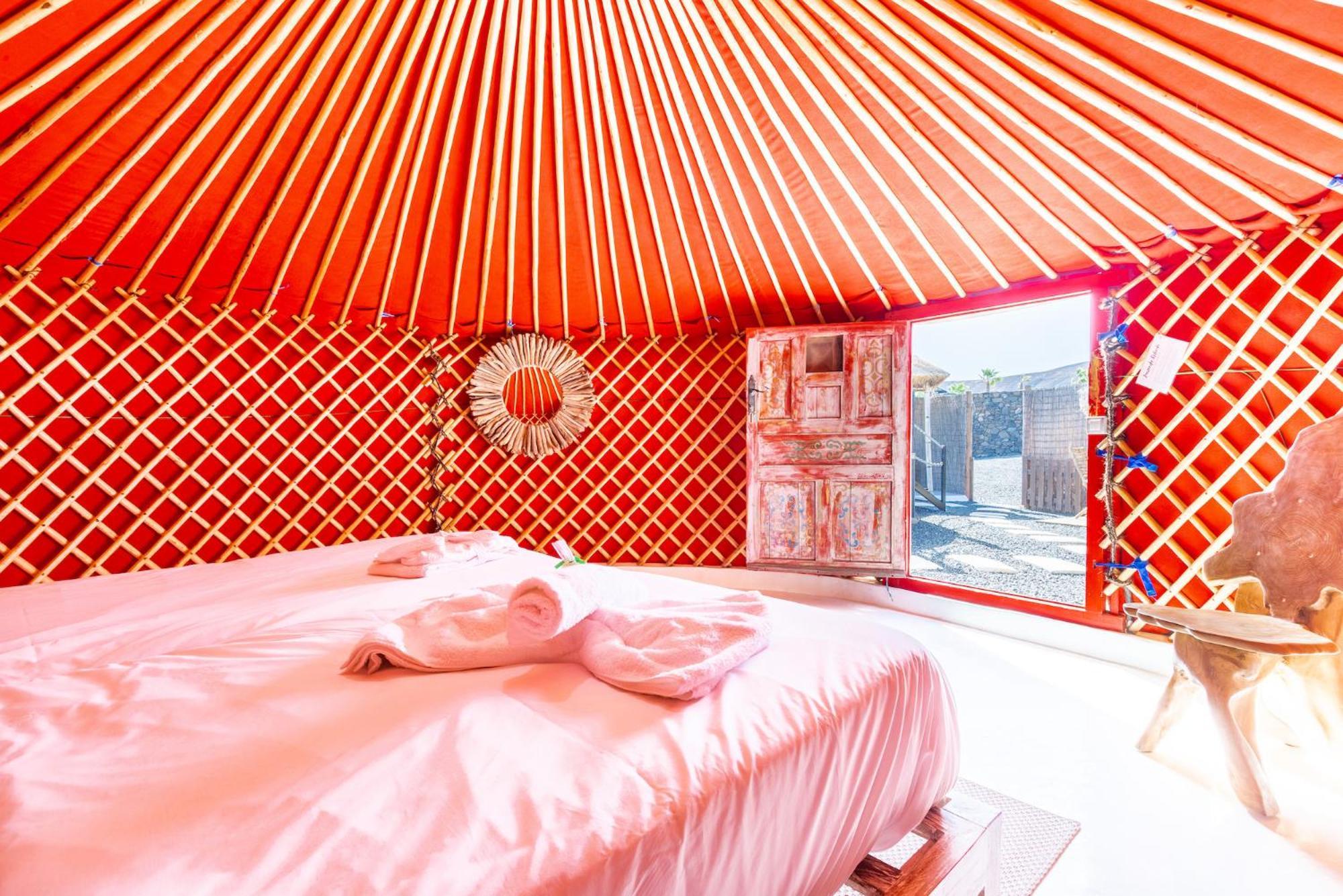 Finca De Arrieta Village - Yurts And Stone Cottages - Shared Pool - Walking Distance To Arrieta Beach - Eco Friendly Tabayesco Bagian luar foto
