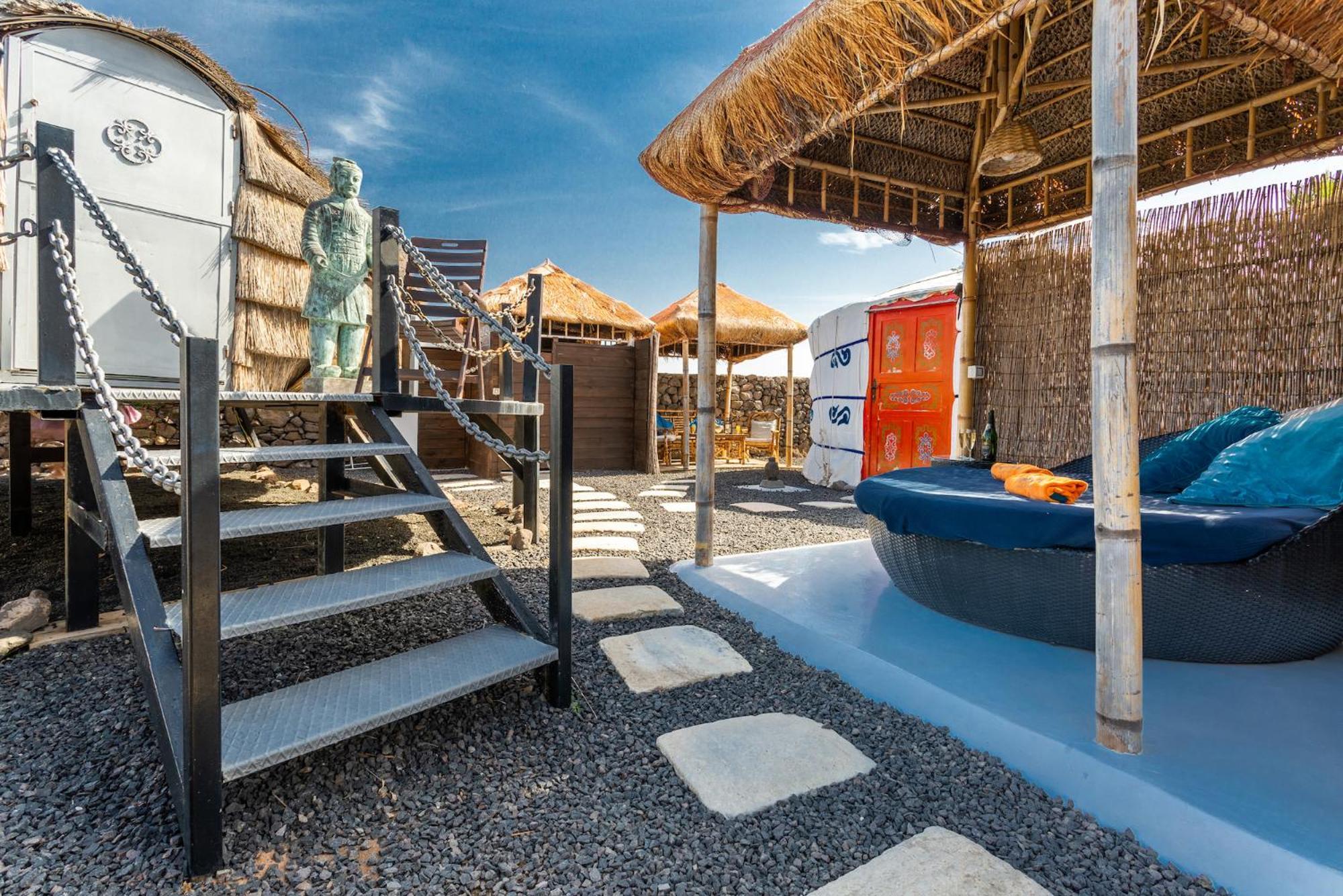 Finca De Arrieta Village - Yurts And Stone Cottages - Shared Pool - Walking Distance To Arrieta Beach - Eco Friendly Tabayesco Bagian luar foto