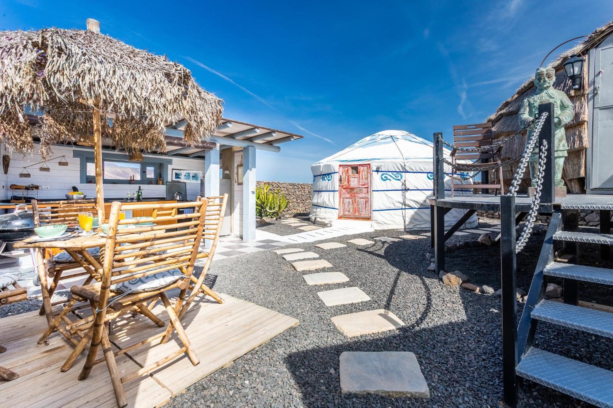 Finca De Arrieta Village - Yurts And Stone Cottages - Shared Pool - Walking Distance To Arrieta Beach - Eco Friendly Tabayesco Bagian luar foto
