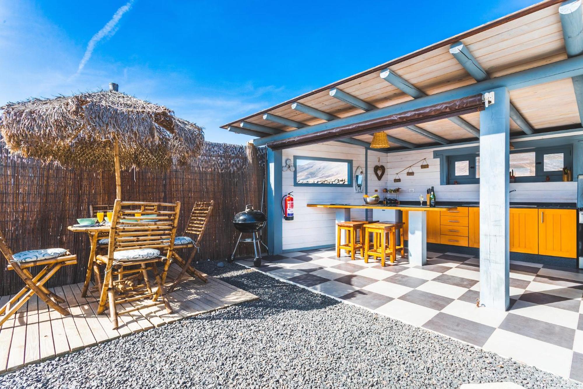 Finca De Arrieta Village - Yurts And Stone Cottages - Shared Pool - Walking Distance To Arrieta Beach - Eco Friendly Tabayesco Bagian luar foto