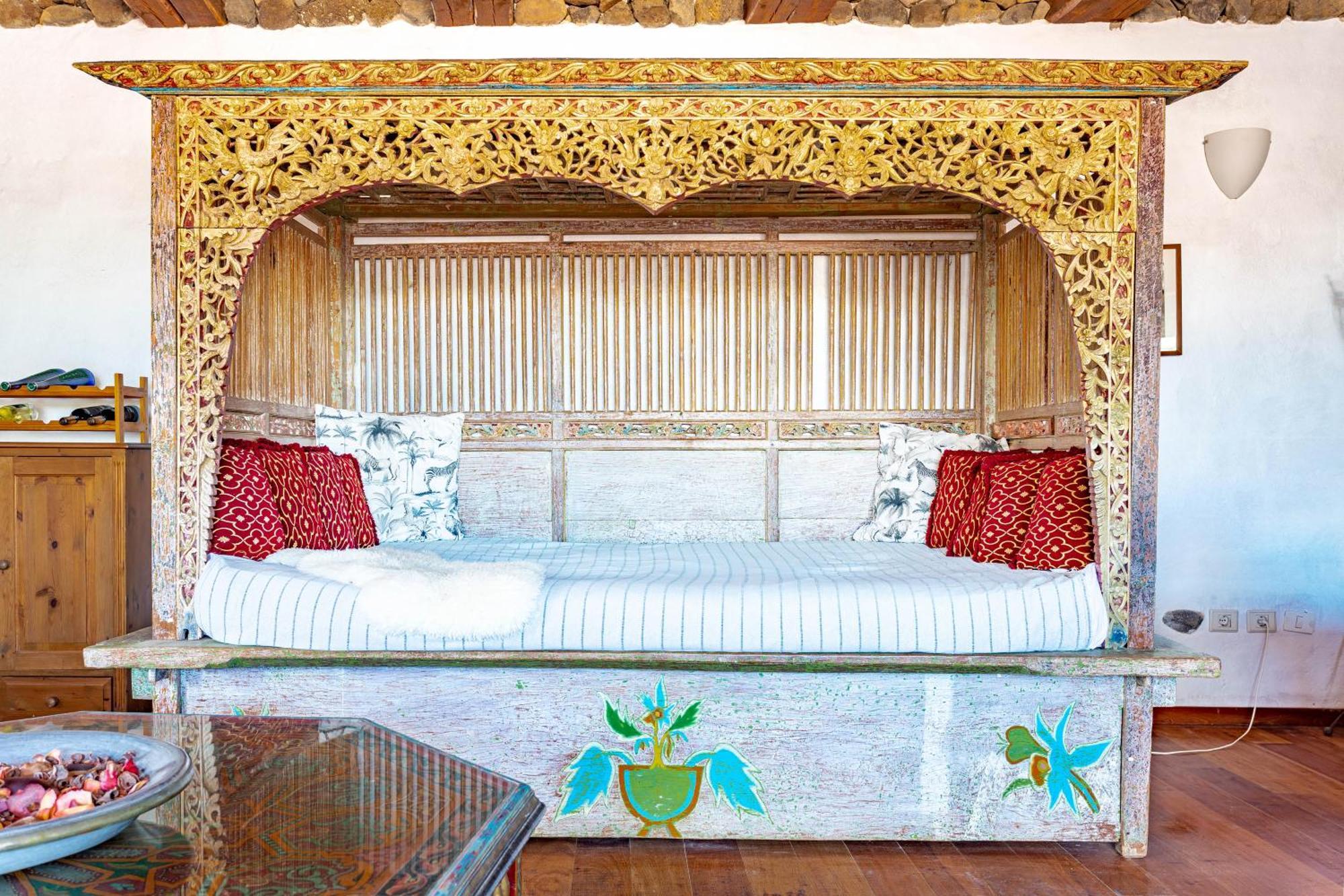 Finca De Arrieta Village - Yurts And Stone Cottages - Shared Pool - Walking Distance To Arrieta Beach - Eco Friendly Tabayesco Bagian luar foto