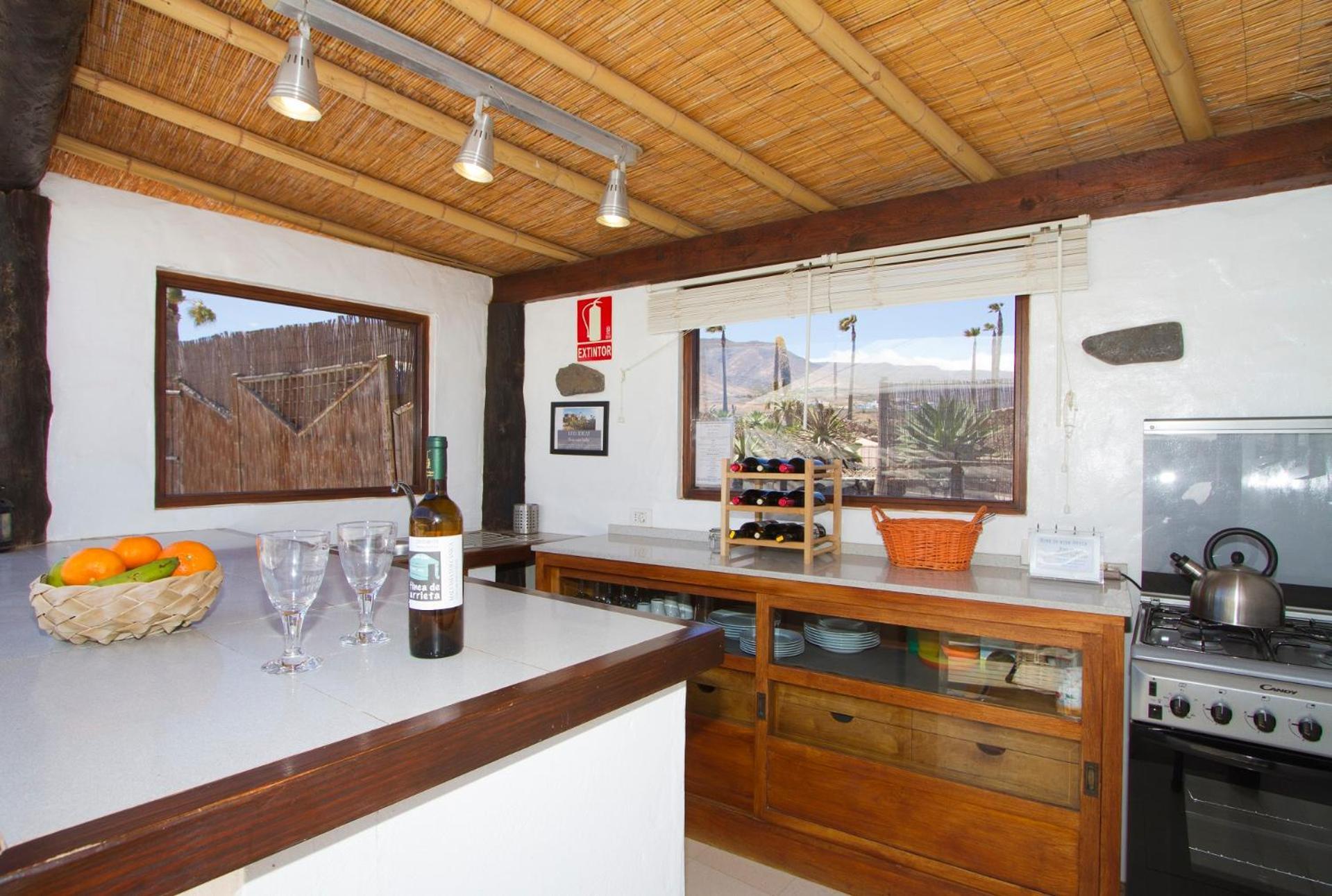 Finca De Arrieta Village - Yurts And Stone Cottages - Shared Pool - Walking Distance To Arrieta Beach - Eco Friendly Tabayesco Bagian luar foto