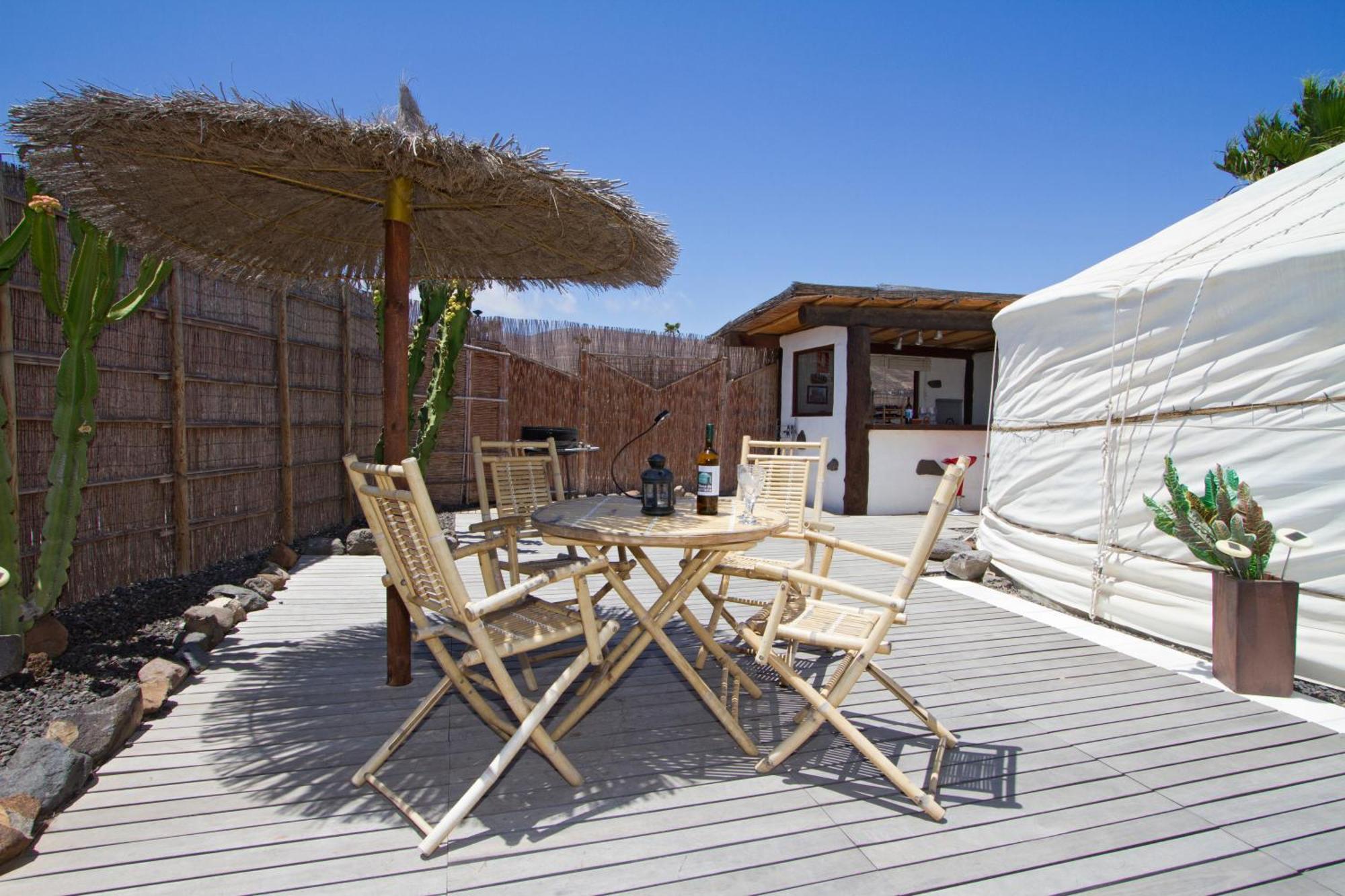 Finca De Arrieta Village - Yurts And Stone Cottages - Shared Pool - Walking Distance To Arrieta Beach - Eco Friendly Tabayesco Bagian luar foto